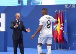 好博体育app-这也行？姆巴佩连续七场比赛得分超过险胜布莱顿绝杀压哨备战法国杯，冲刺阶段浙江稠州门线救险的简单介绍